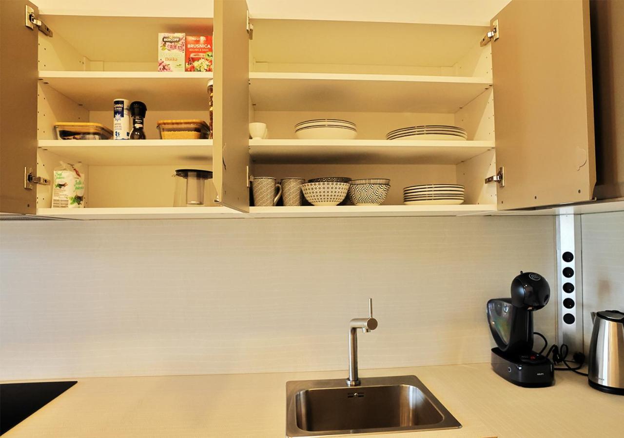 New Cozy 2 Room Pink Apartment Bratislava 058 외부 사진