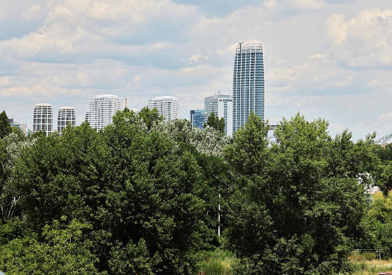 New Cozy 2 Room Pink Apartment Bratislava 058 외부 사진